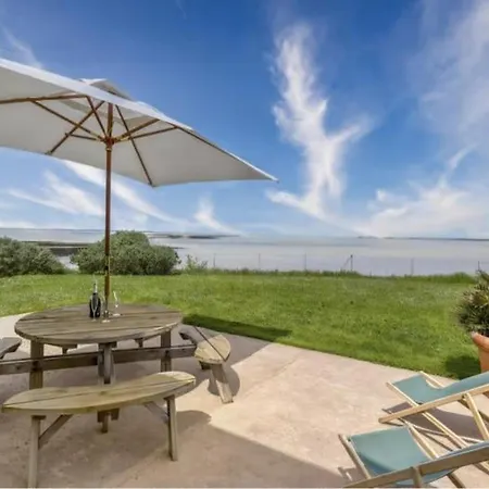 Maison De Caractere, Vue Panoramique - 8 Pers. - Fr-1-879-37 بيت للعطل *